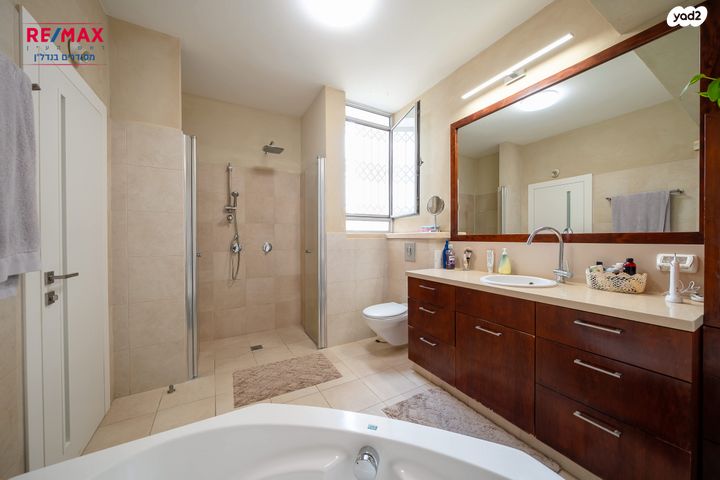 דו משפחתי, איילון, נווה אפק, ראש העין