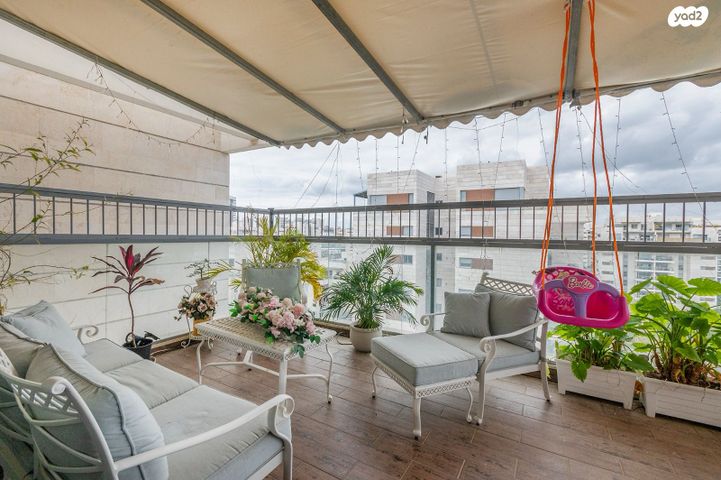 גג/ פנטהאוז