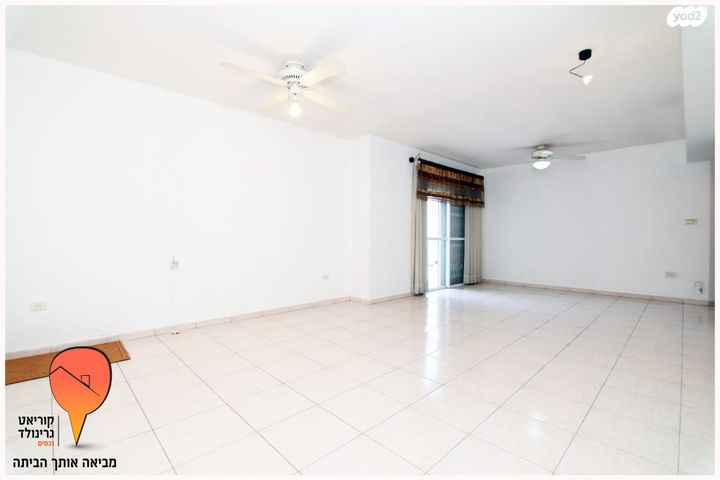 גג/ פנטהאוז, חניתה, שיכוני מזרחי, כפר סבא