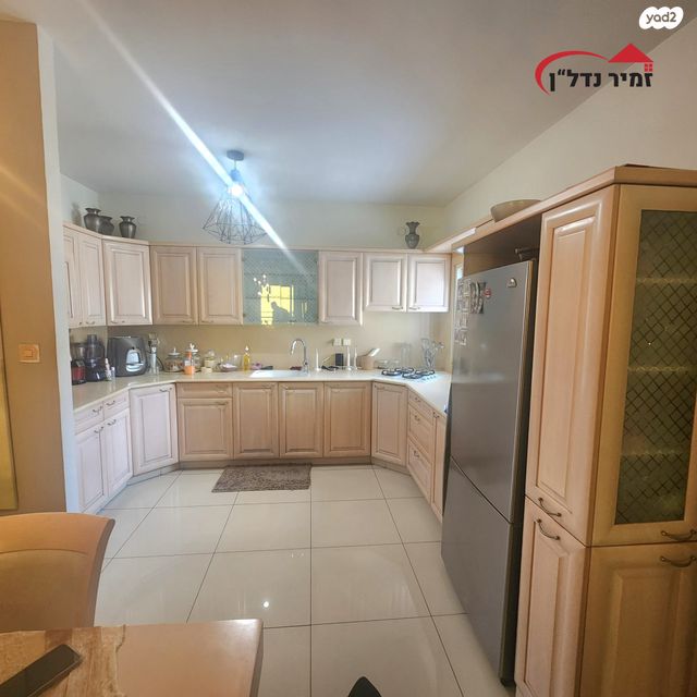 דירה, חיים לנדאו, בן גוריון, חולון