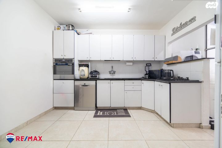 דירה, הנביאים 8, דרום מערב ותיק, בת ים