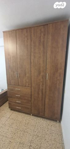 דירה, הנרי מלכה, שיכון שלוש קומות, דימונה