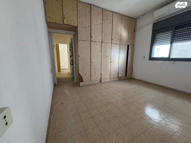 דירה, א.ד. גורדון, מוצקין הותיקה, קרית מוצקין