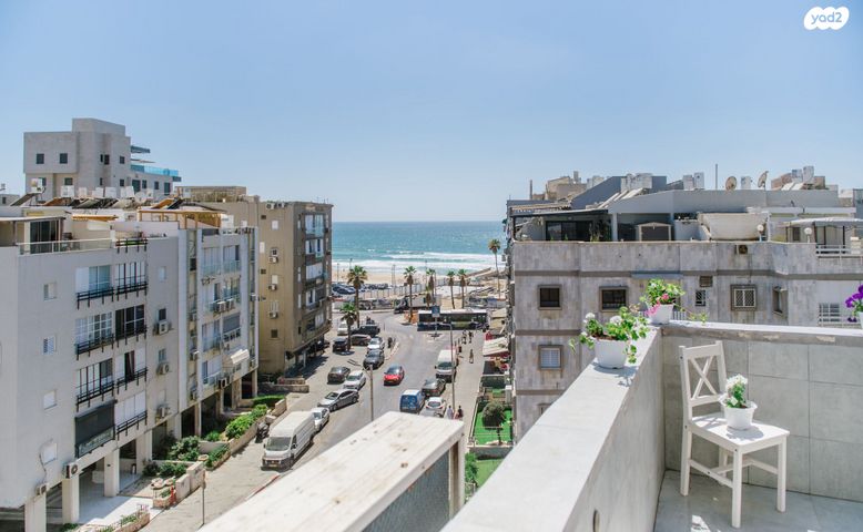 מקס נורדאו 9