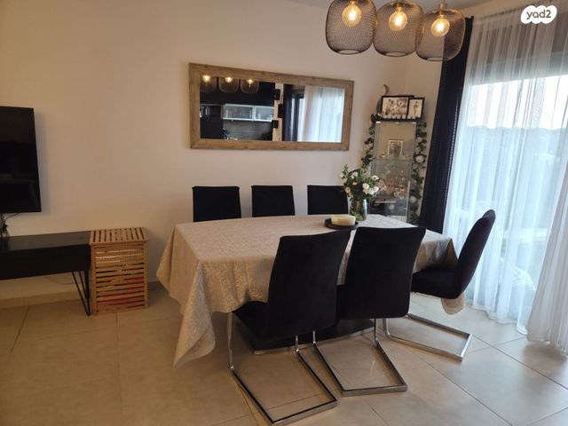 דירה, סביון, הפרחים, חריש