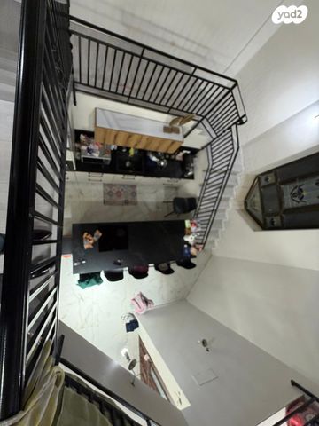 דו משפחתי, אביבים, שערי תקווה, שערי תקווה