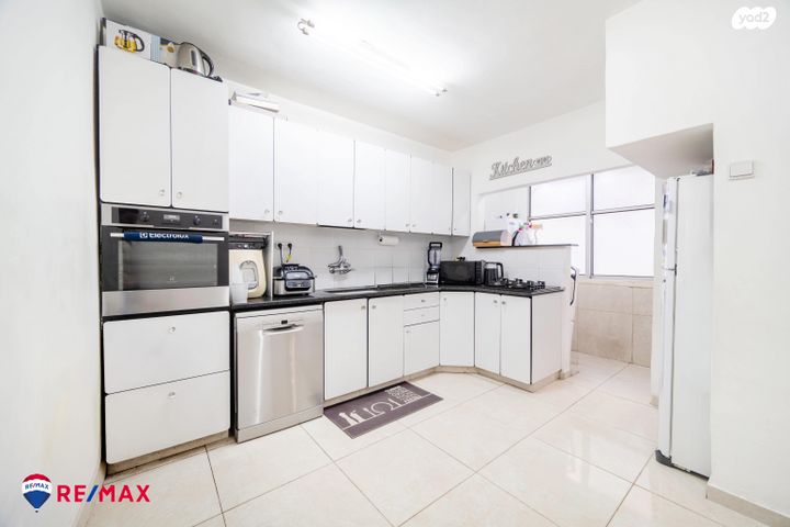 דירה, הנביאים 8, דרום מערב ותיק, בת ים