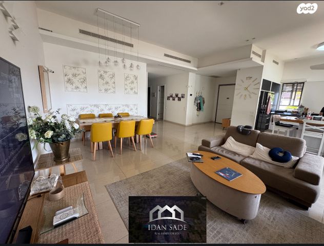 בית פרטי/ קוטג', גן יבנה