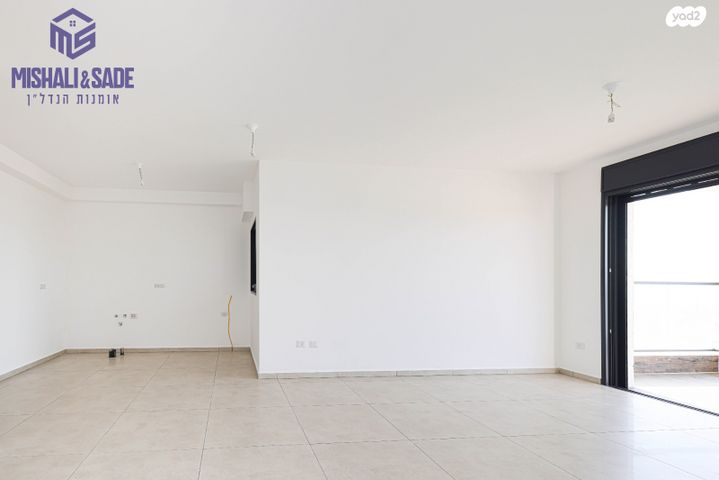 דירה, אפרים, חדרה