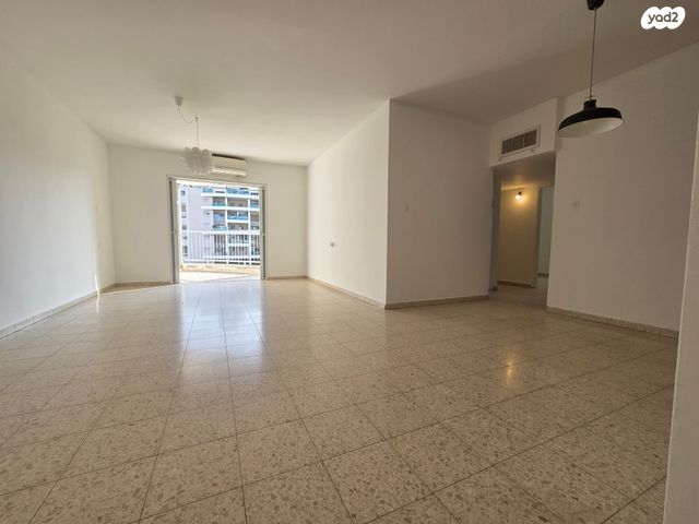 דירה, רמתיים, הוד השרון