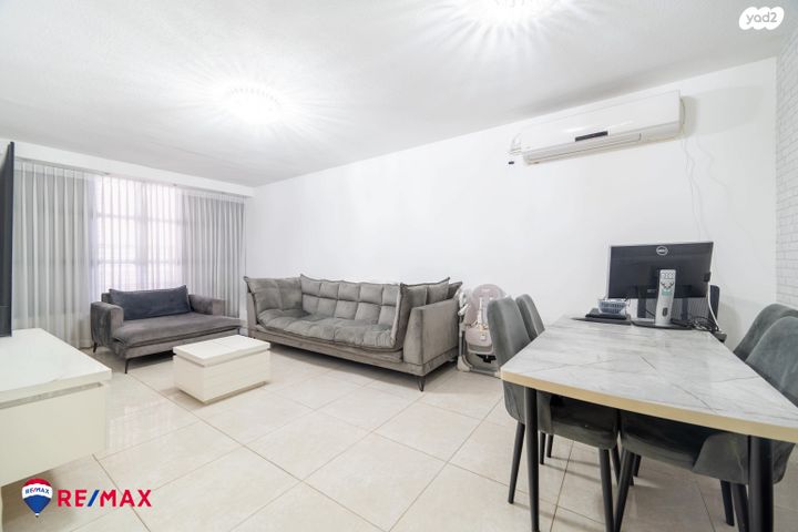 דירה, הנביאים 8, דרום מערב ותיק, בת ים