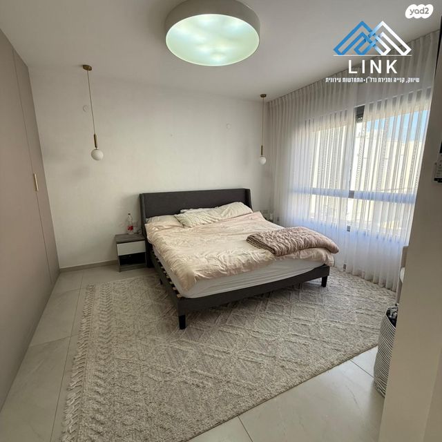 דו משפחתי, דרך השדות, השדות, עתלית