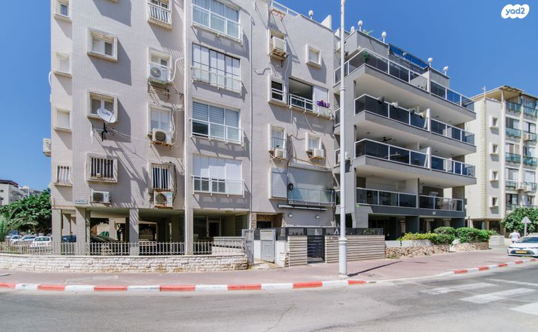 גג/ פנטהאוז, מקס נורדאו 9, בת ים