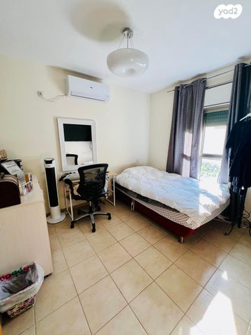 דו משפחתי, חטיבת עציוני, כרמיאל