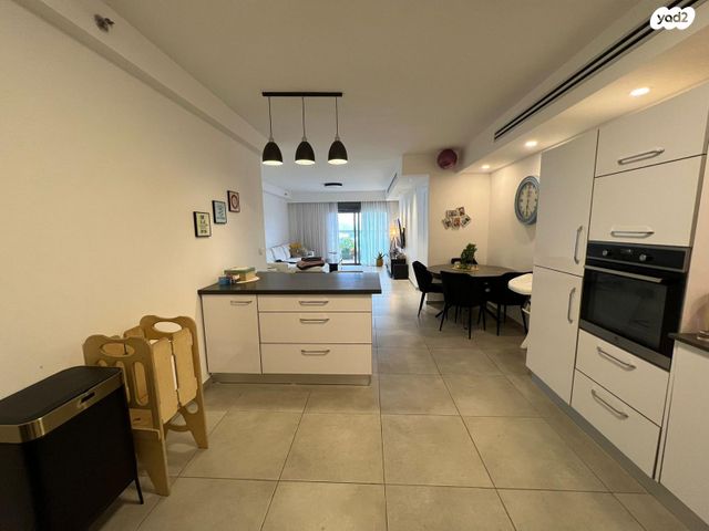 דירה, עפרה חזה 10, משכנות האומנים, קרית מוצקין