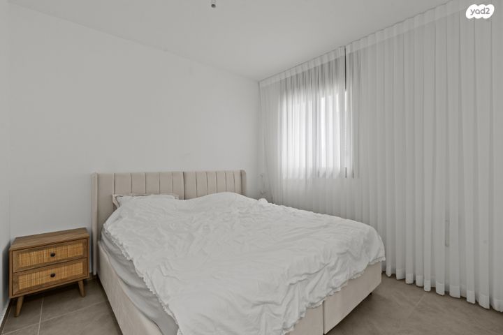 גג/ פנטהאוז, מודיעין מכבים רעות