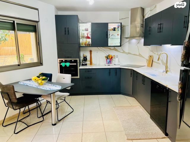 דו משפחתי, חטיבת עציוני, כרמיאל