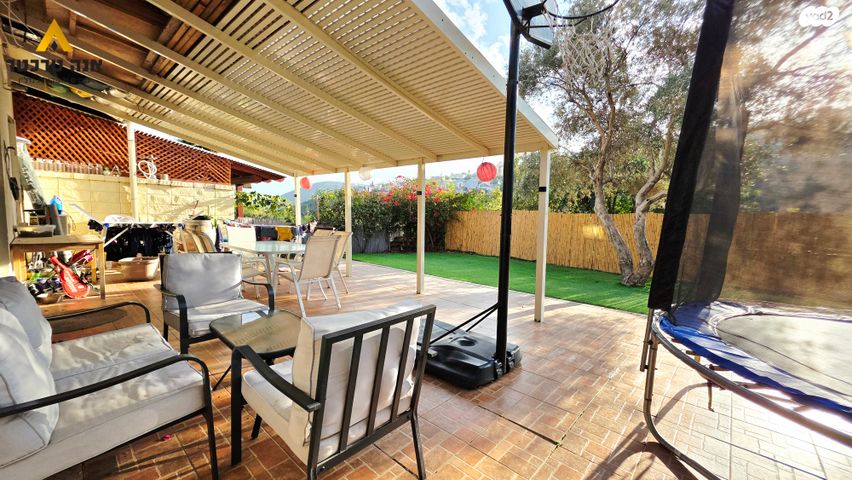 דו משפחתי, חרצית, אשכול, כרמיאל