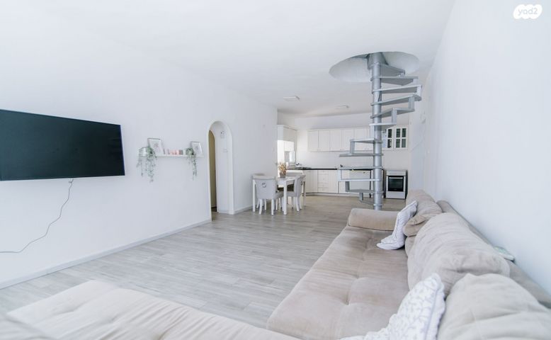 גג/ פנטהאוז, מקס נורדאו 9, בת ים