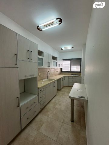 דירה, א.ד. גורדון, מוצקין הותיקה, קרית מוצקין