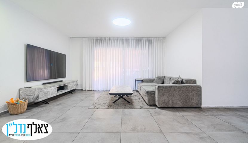 דירה, רבי עקיבא, כוכב הצפון, אשקלון