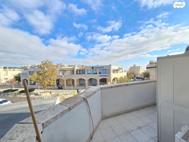 דירה, שאול אביגור, חומת שמואל, הר חומה, ירושלים