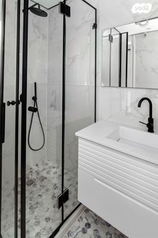 בית פרטי/ קוטג', התהילה, נוף הטיילת, נתניה