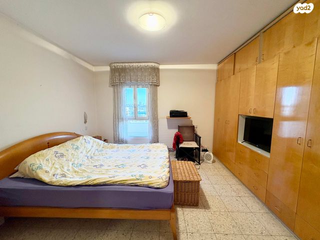 דירה, הדישון, מלחה, מנחת, ירושלים