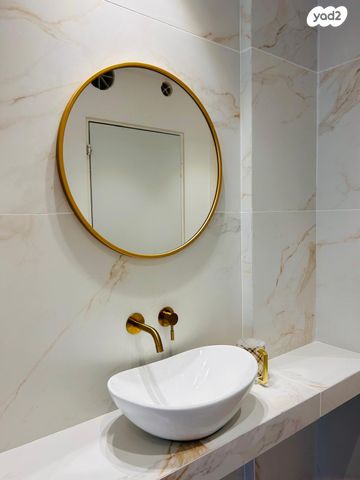 גג/ פנטהאוז, הרצל 91, פרדס כץ, בני ברק