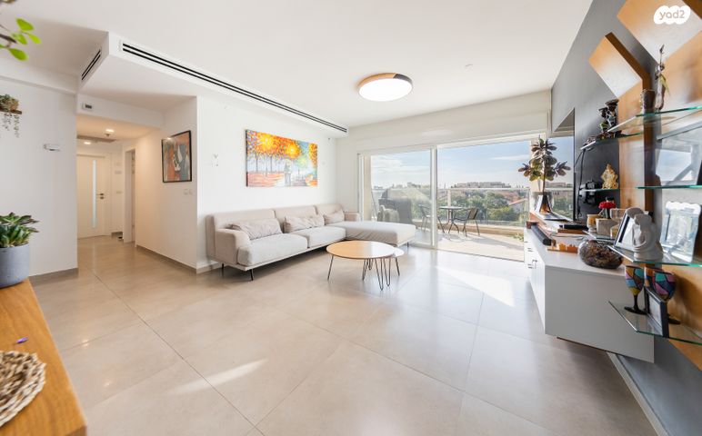 דירה, הוד השרון