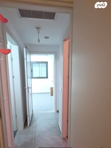 דירה, אלמוג, אכזיב, נהריה