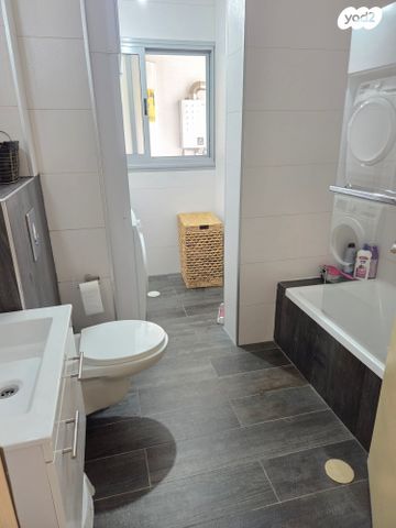 דירה, הסחלב, הפרחים, קרית גת