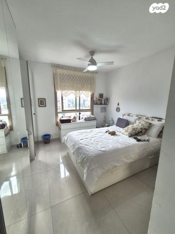 דופלקס, דרך משה דיין, תל חיים, תל אביב יפו