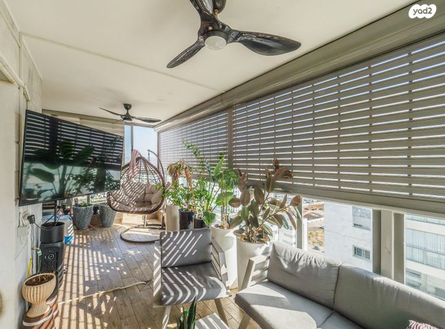 דירה, יצחק שמיר, נהריה