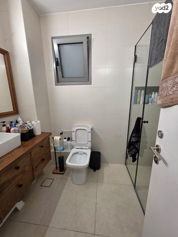 דירה, הנביאים, דרום מערב ותיק, בת ים