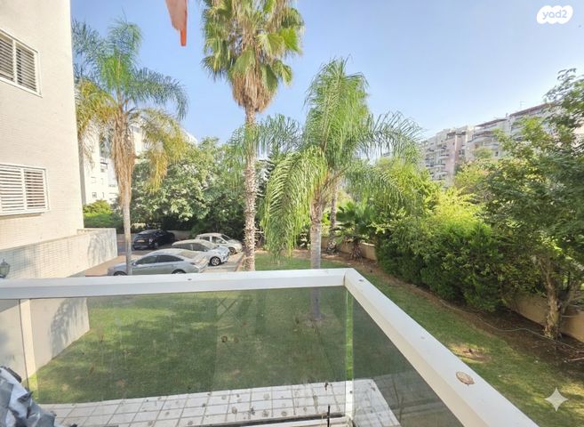 דירה, התזמורת, נאות אשלים, ראשון לציון