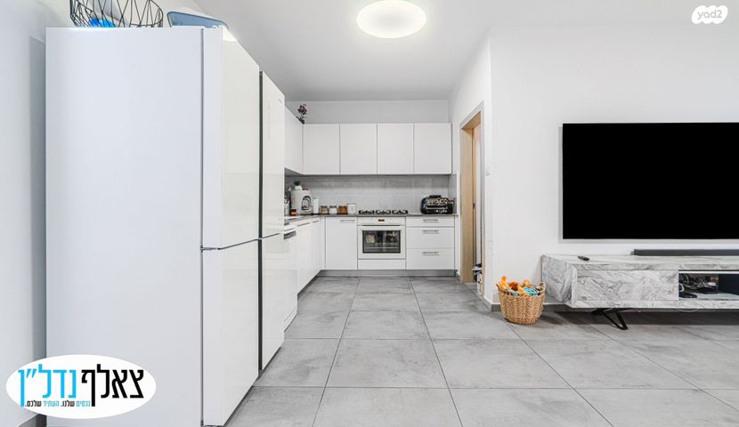 דירה, רבי עקיבא, כוכב הצפון, אשקלון