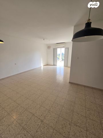 דירה, רמתיים, הוד השרון