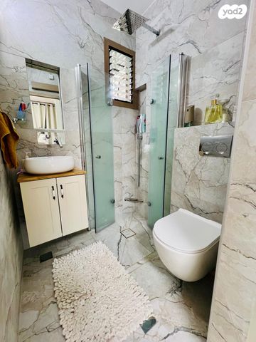 דו משפחתי, חטיבת עציוני, כרמיאל