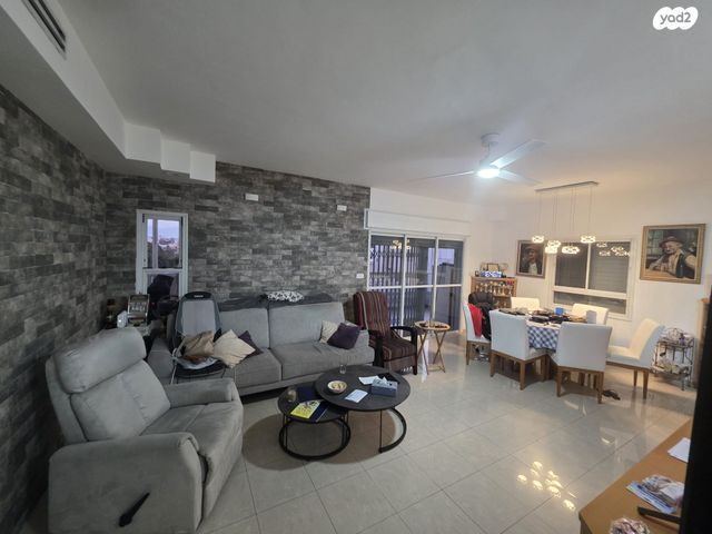 גג/ פנטהאוז