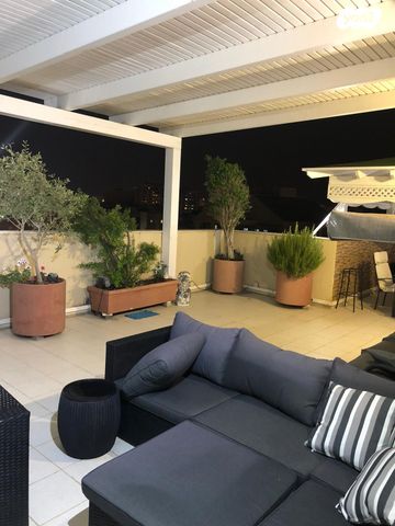 גג/ פנטהאוז, הרטום 34, נתניה