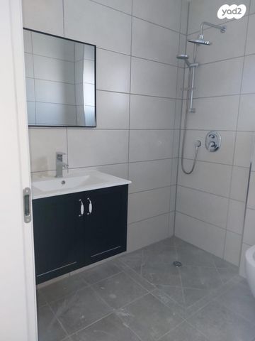 דירה, הנרייטה סולד, קרית היובל, ירושלים