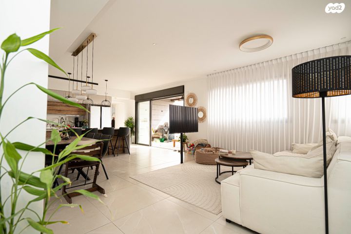 דירה, מגדיאל, הוד השרון