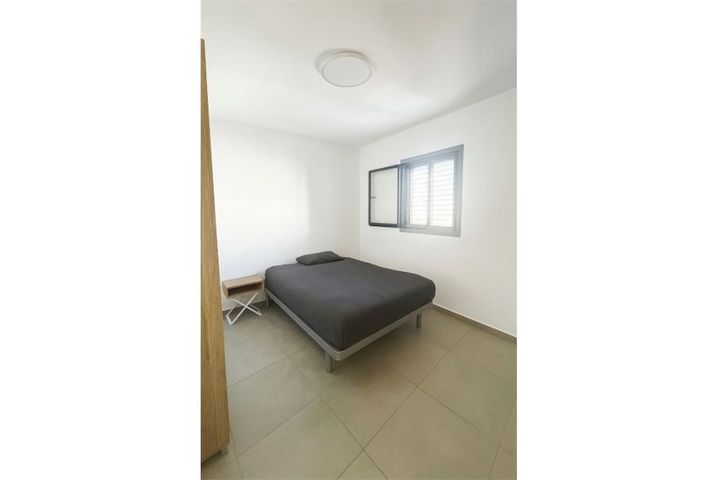 דירה, הרב יצחק ידידיה פרנקל 21, פלורנטין, תל אביב יפו