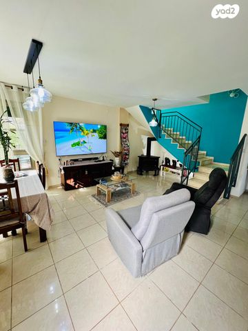 דו משפחתי, חטיבת עציוני, כרמיאל