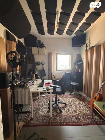 דירה, שם הגדולים, עג'מי, גבעת העליה, תל אביב יפו