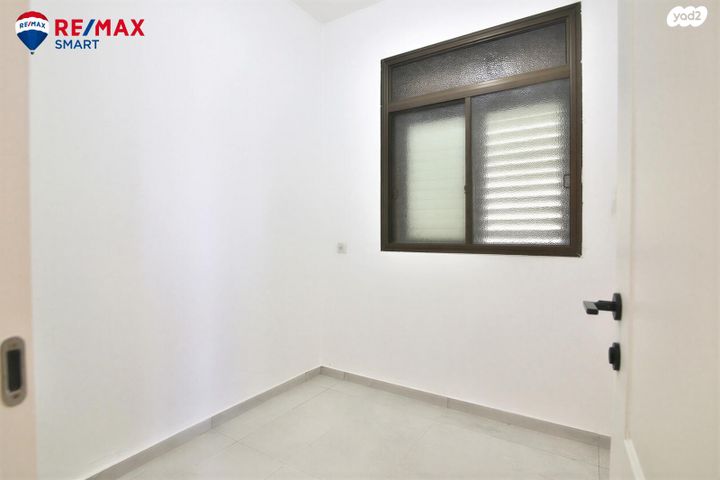 דירה, ש"י עגנון, קרית ים  א', קרית ים