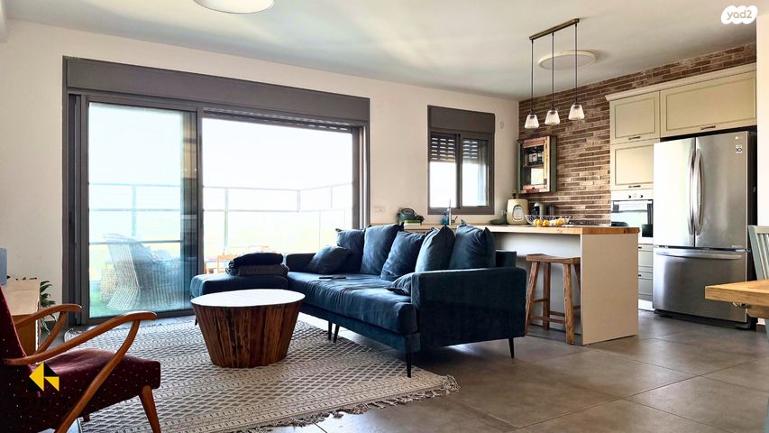 דירה, פרופ' אפרים קציר, רחובות המדע, רחובות