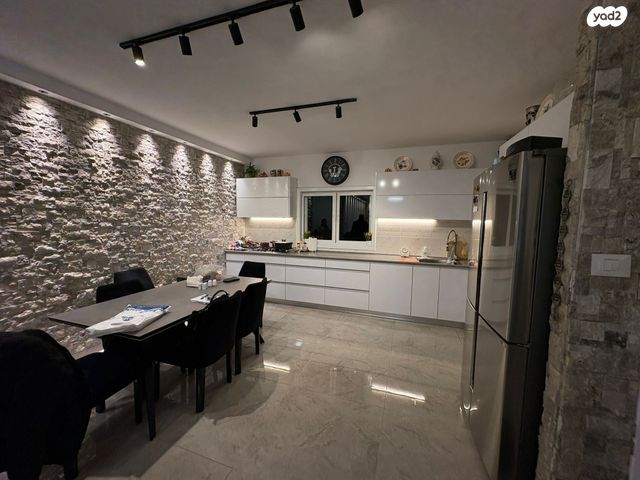 דירה, צפת, קרית שרת מערב, חולון