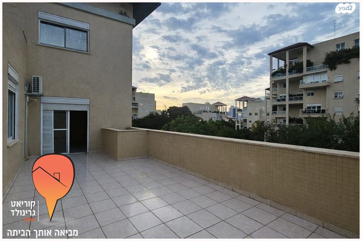 גג/ פנטהאוז, חניתה, שיכוני מזרחי, כפר סבא